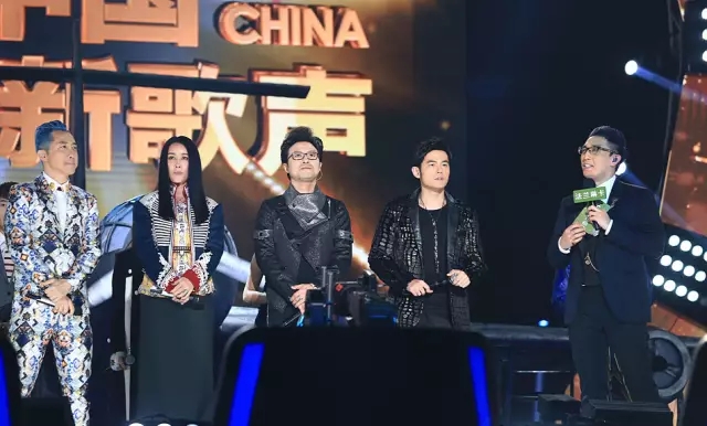 天然居品牌形象代言人華少強(qiáng)勢(shì)回歸 敬請(qǐng)關(guān)注第二季《中國新歌聲》